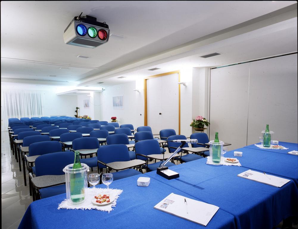 Hotel Arizona Riccione Esterno foto
