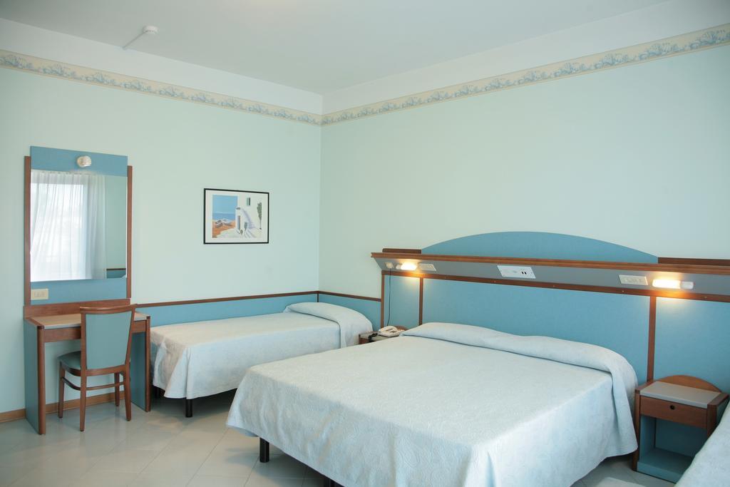 Hotel Arizona Riccione Esterno foto
